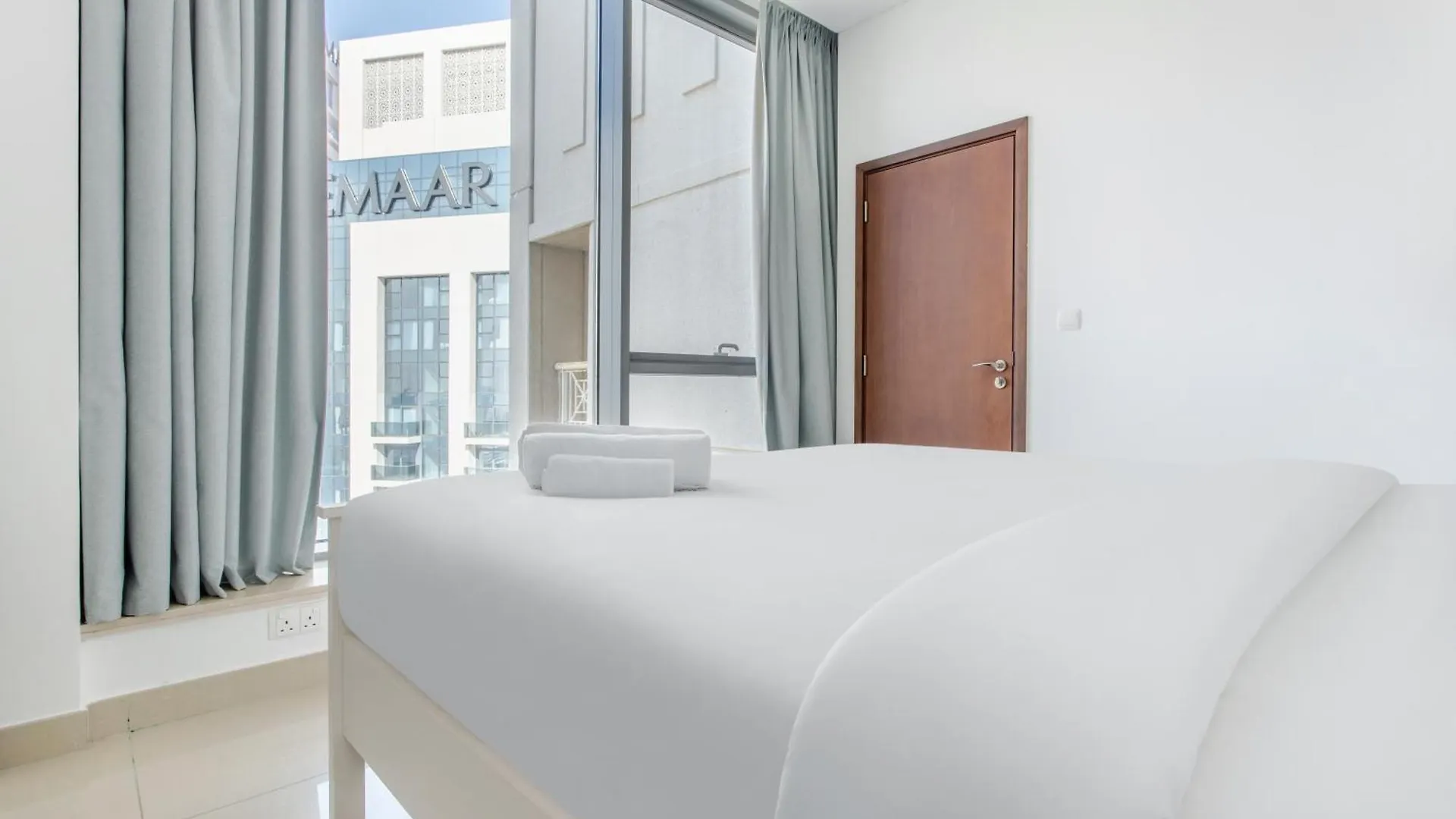Wehost - Modern 1Br Close To Burj Khalifa And Dubai Mall Apartment 0*,